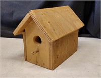 3/4" Plywood Birdhouse-- 13" x 9"