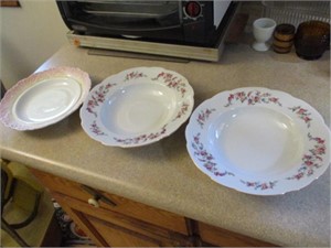 vintage serving bowls and platter