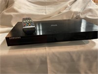 Samsung Blu-ray disc player with remote