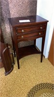 Side Table with 2 Drawers BR2