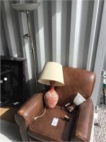 Reclining Chair; 3 Lamps
