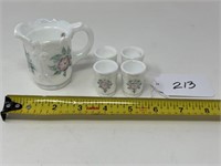 4 Pieces of Miniature Fenton Glassware