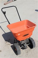 Ferti-Lome Ev-N-Spred Fertilizer Spreader