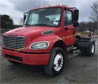 2004 FREIGHTLINER M2 S/A ROAD TRACTOR 2WD