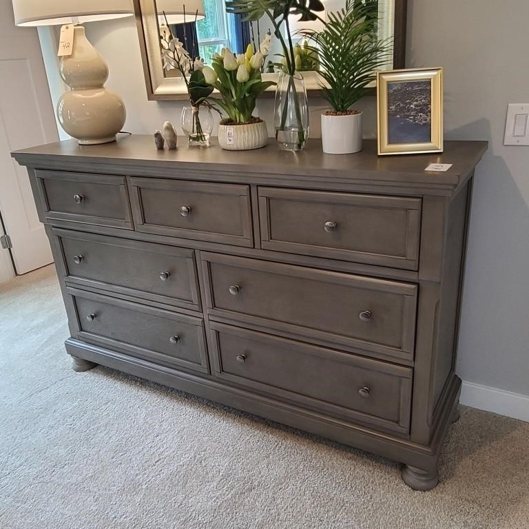 3PC DRESSER & NIGHTSTANDS