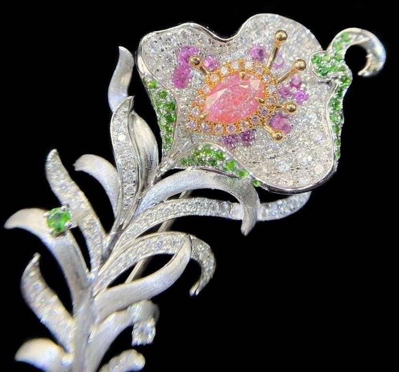 Luxury Natural Pink Diamond Brooch 18K Gold