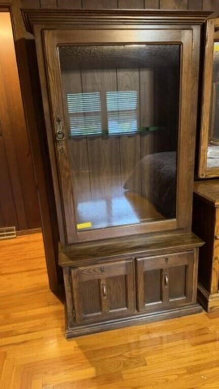 WOOD GUN CABINET SPACE FOR 9 GUNS