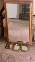 Wall mirrors largest is 34x20, smalls are ~6-7in