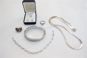 Silver Tone Necklaces, Bracelet, Necklace Set