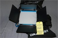 Dracast DRSP-500B S-Series LED500 Bi-Color LED Pan