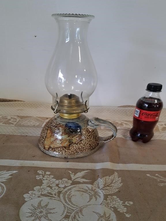 Pottery oil lamp