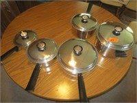 5 pc set cooking pans with lids