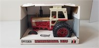 International 1456, NIB, Ertl, 1995