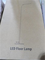 LED FLOOR LAMP NIB