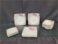 Set of La Luna Plates and Bowls