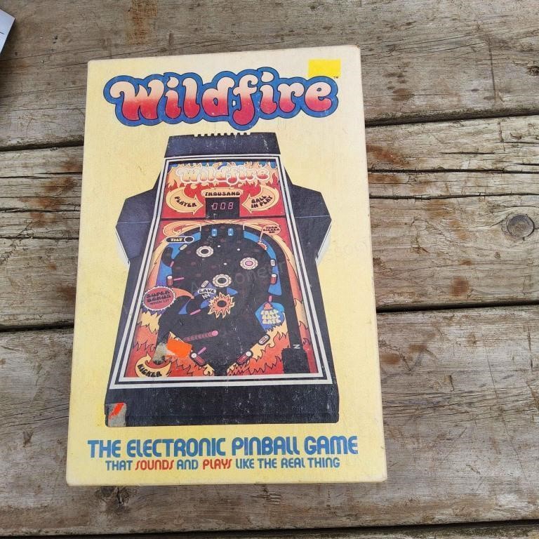 HW Wildfire electronic pinball in box