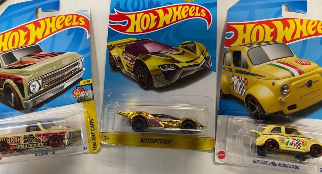 Hot wheels 3pc set