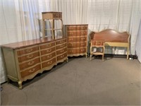 5 Pc. French Provincial Style Bedroom Suite