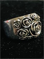 Beautiful Vintage Sterling Floral Ring