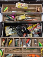 Loaded Kennedy tackle box (with key)