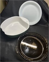 Vtg Pyrex Baking Dishes/ Stoneware Dish