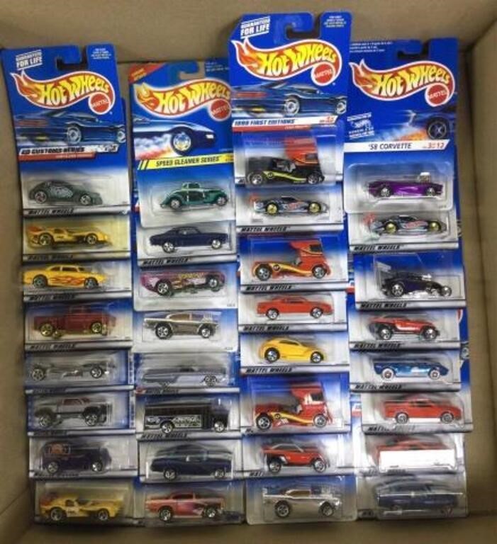 (32) Hot Wheels Die Cast Cars