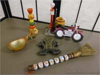 Misc decorative wooden items