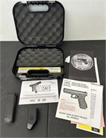 Glock Case, Paperwork & Clip (No Gun in this