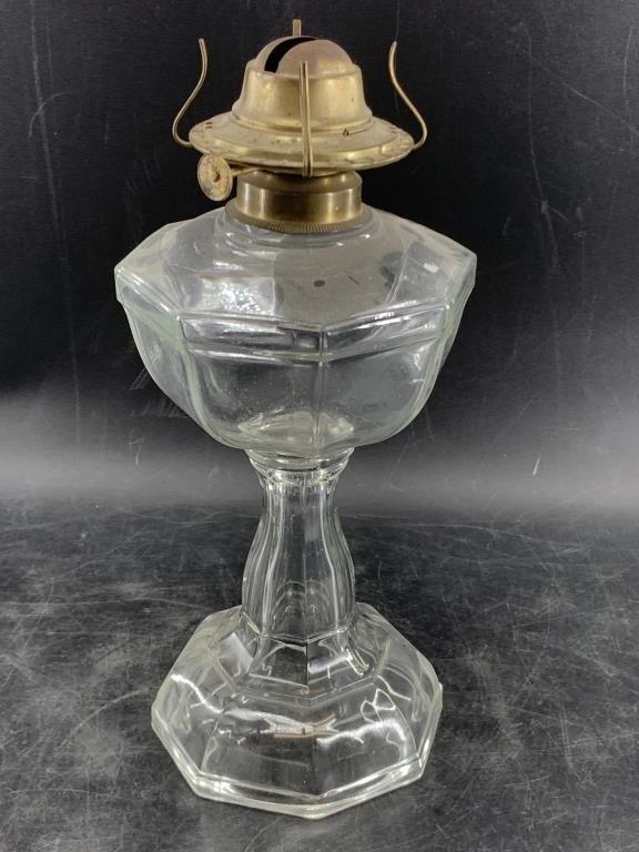 Glass oil lamp, mechanism in good order, with chim