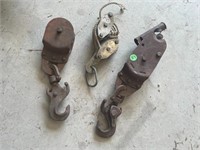 hooks and pulley
