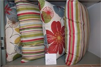 4 Outdoor Throw Pillows