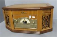Emerson table top radio with disc player.