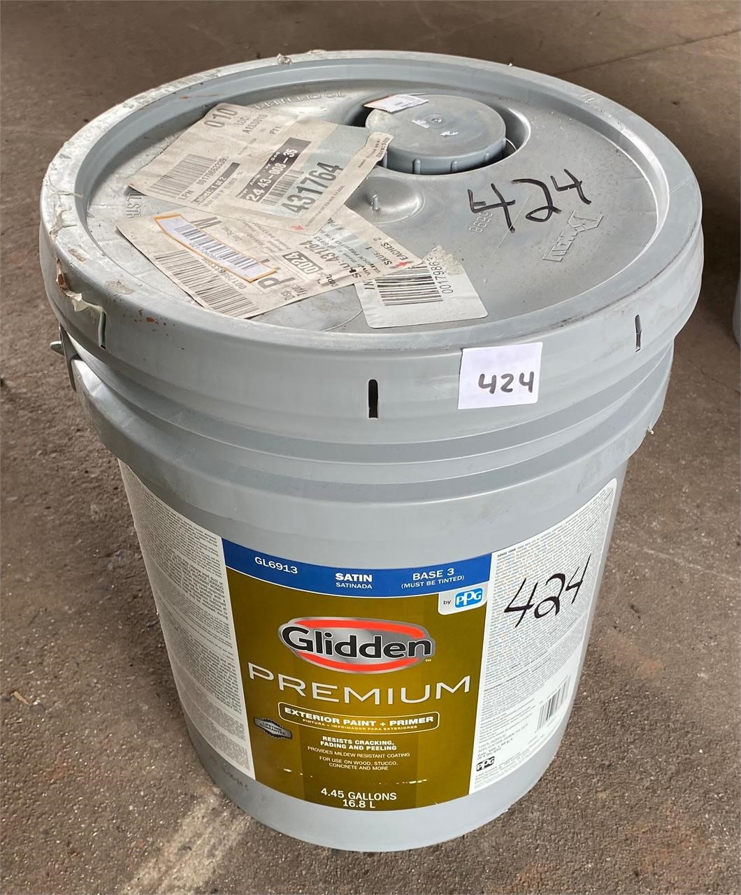 Glidden PremiumExterior Paint&Primer,Satin,4.45gal