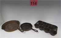 Cast Iron Cookware w/ Lg. Griswold Pan