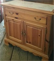 Broyhill Buffet/Wash Stand Approx. 39"×18"×35 1/2"