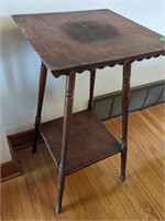 WOOD SIDE TABLE