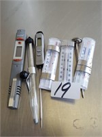 lot 7 thermometers