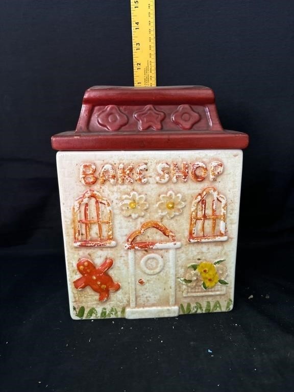 bake shop cookie jar