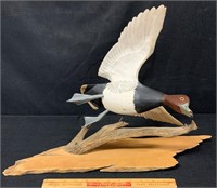 LOVELY WALT& BETH RUCH CARVED DUCK DISPLAY