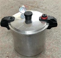 Large Pressure Pot