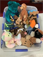 Large tub of Ty beanie babies