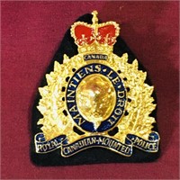 Royal Canadian Mounted Police Cap Badge