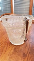 Cut crystal glass ice bucket.