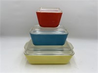 Vintage Pyrex Refrigerator Containers w/ Lids