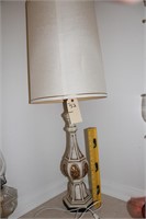Vintage Large gold and white lamp