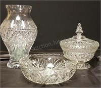 Assorted glass (candy dish, vase, bowl)