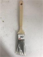 (5x bid) Wooden Handle Paint Brush 1 1/2"