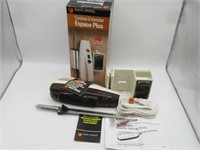 OLD NEW STOCK BLACK & DECKER ELECTRIC KNIFE