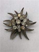 VINTAGE GLASS BROOCH