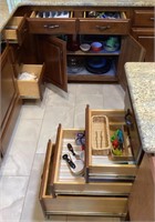 Contents of lower kitchen drawers & cabinet